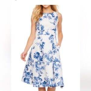 Danny & Nicole Sleeveless floral fit flare dress 18